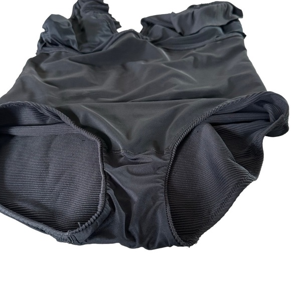 CITY CHIC BLACK RUFFLE CAVELLO V-NECK  SWIMSUIT SIZE 14 - Picture 5 of 13